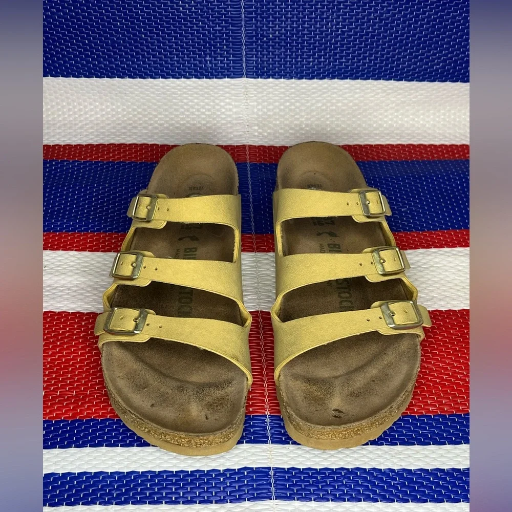 Women’s - Birkenstock Florida Vegan Three Strap Tan Latte Sandals Size 6 Shoes